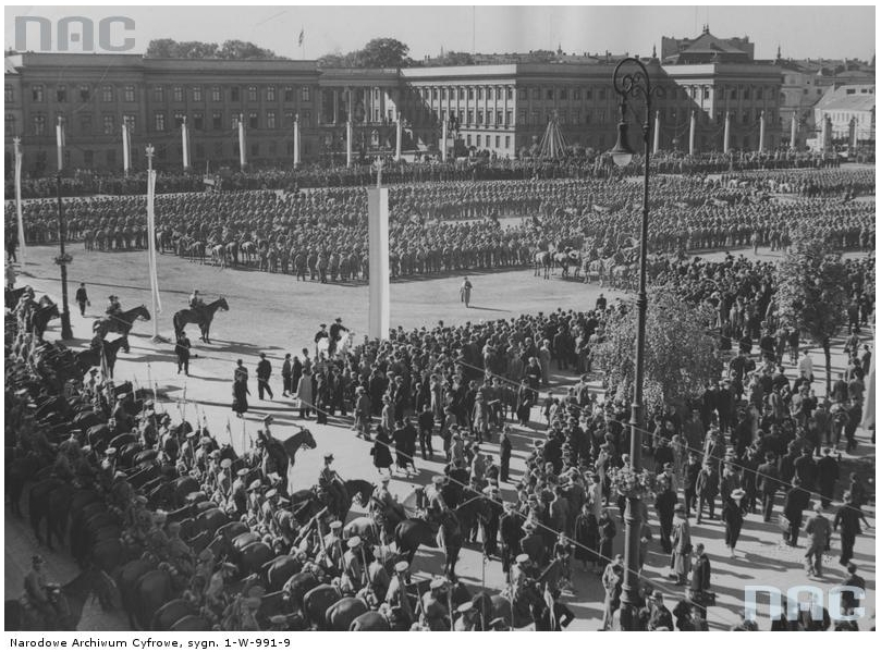 Plac Piłsudskiego | Pańska Skórka