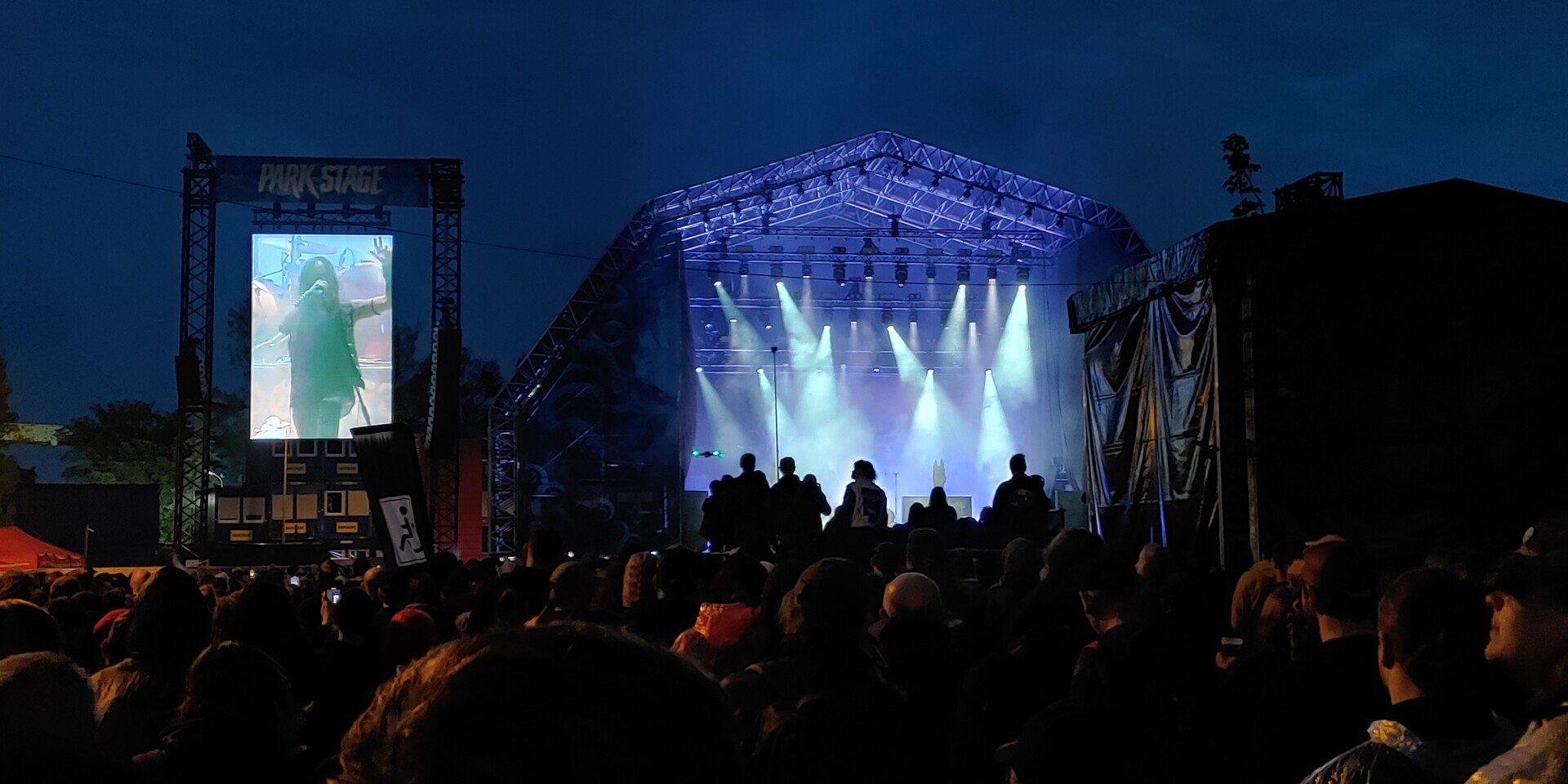 zespół na scenie
