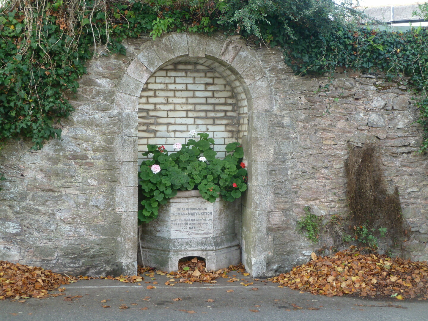 This is part of a wall,   lots of hidden gems around the area, reflect the history.