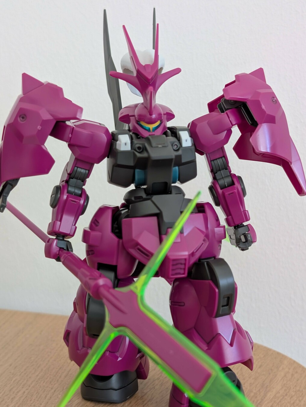 The Witch from Mercury Guel's Dilanza holding the beam lance and beam knife in his hands.